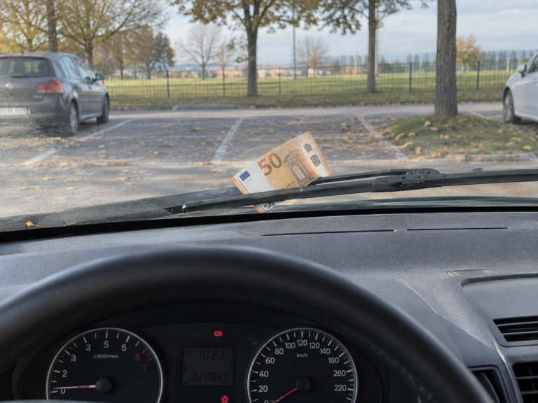 Achtung auf Reisen: Neue Betrugsmasche